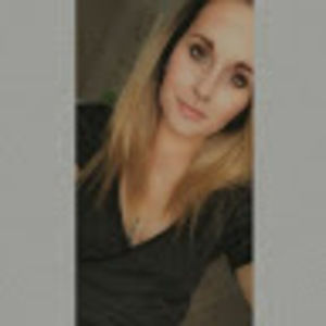 Meet your Posher, Cassandra